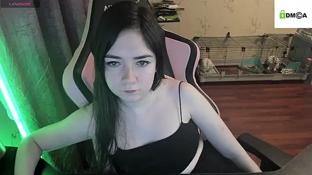 Snapshot of Crazy_forest_fairy chatting on March 6, 2:19 am Crazy forest fairy online show from March 6, 2:19 am