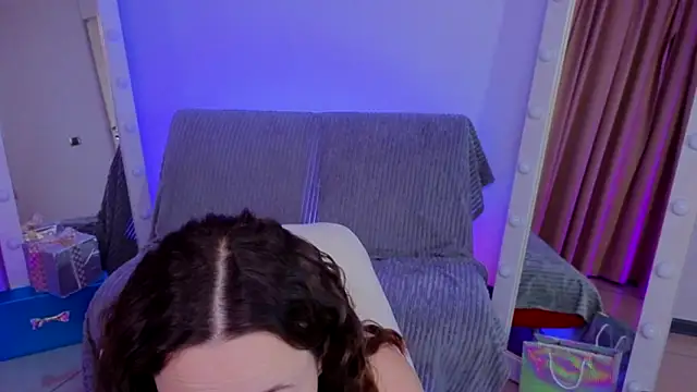 Snapshot of Hayle_Hill chatting on January 9, 2:11 am Hayle Hill online show from January 9, 2:11 am