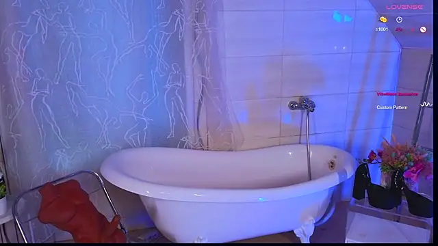 Snapshot of Hayle_Hill chatting on February 2, 5:21 am Hayle Hill online show from February 2, 5:21 am