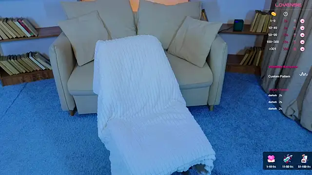 Snapshot of Hayle_Hill chatting on March 2, 8:27 am Hayle Hill online show from March 2, 8:27 am