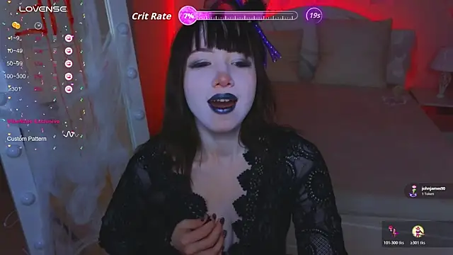 Snapshot of Hayle_Hill chatting on October 19, 11:27 pm Hayle Hill online show from October 19, 11:27 pm