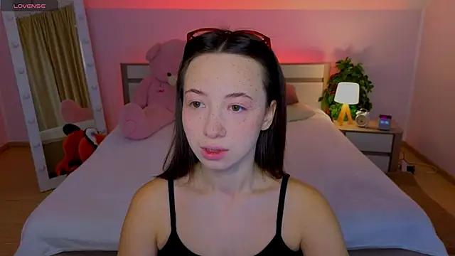 Snapshot of Hayle_Hill chatting on November 3, 1:51 am Hayle Hill online show from November 3, 1:51 am