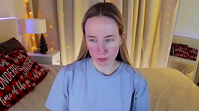 Snapshot of Cassie_Kelman chatting on January 13, 3:23 am Cassie Kelman online show from January 13, 3:23 am