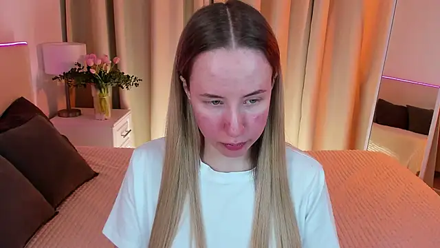 Snapshot of Cassie_Kelman chatting on February 5, 8:46 pm Cassie Kelman online show from February 5, 8:46 pm