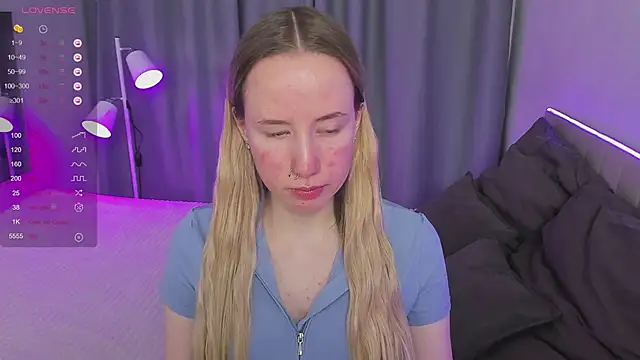 Snapshot of Cassie_Kelman chatting on February 27, 3:04 am Cassie Kelman online show from February 27, 3:04 am