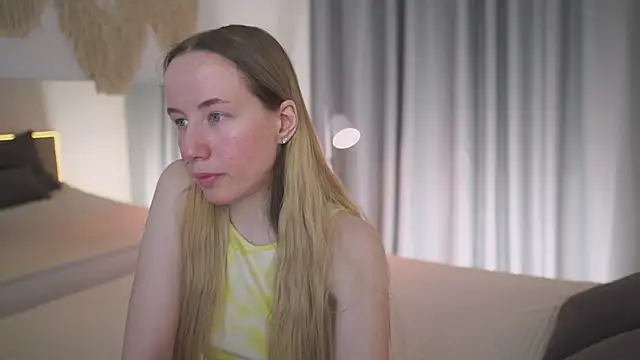 Snapshot of Cassie_Kelman chatting on March 3, 8:43 pm Cassie Kelman online show from March 3, 8:43 pm