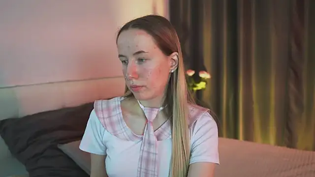 Snapshot of Cassie_Kelman chatting on March 6, 9:20 pm Cassie Kelman online show from March 6, 9:20 pm