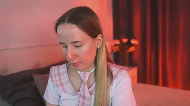 Snapshot of Cassie_Kelman chatting on March 7, 3:29 am Cassie Kelman online show from March 7, 3:29 am