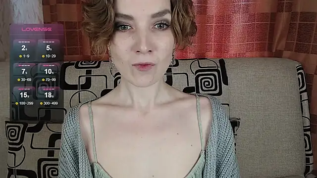 TinaWince online show from April 18, 5:00 am