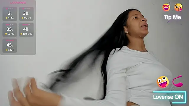 Snapshot of amaia_baez chatting on November 4, 7:13 pm amaia baez online show from November 4, 7:13 pm