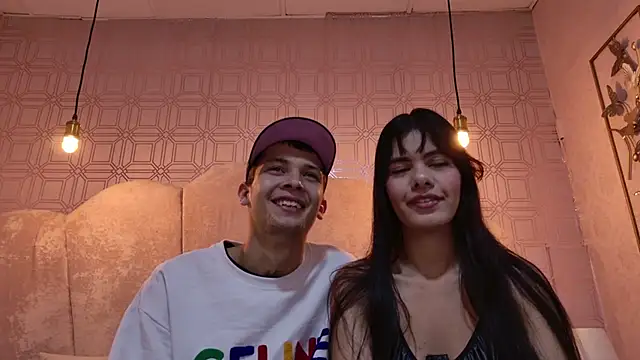 kendalltaylorr online show from October 22, 12:16 pm