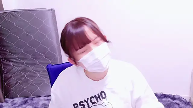 senachinnn online show from January 23, 4:41 am