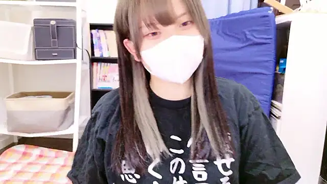 senachinnn online show from October 21, 6:36 am