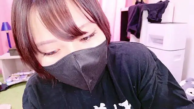 senachinnn online show from November 10, 5:06 am