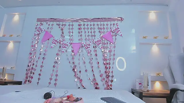 Dalia-Prada online show from February 10, 3:54 am