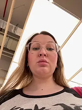 Teya moon  online show from April 8, 2:06 pm