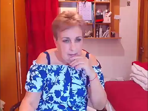 Snapshot of Victoria5643 chatting on November 24, 7:46 pm Victoria5643 online show from November 24, 7:46 pm