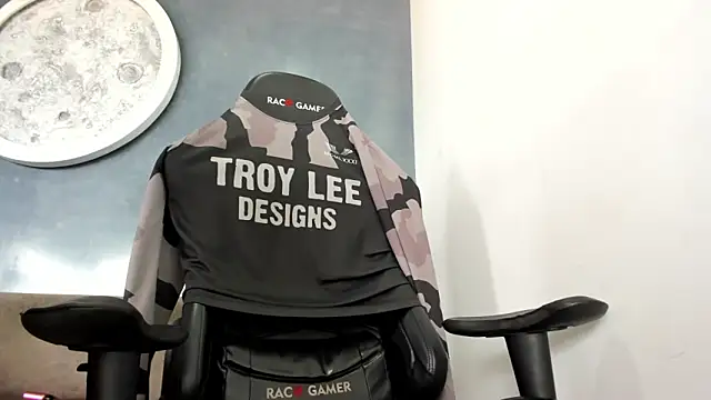 Bryan Bronx online show from October 29, 2:30 pm