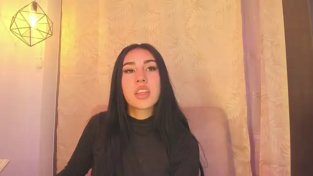 Chanttall  online show from January 18, 4:48 am