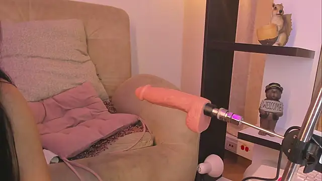 Chanttall  online show from February 24, 8:17 am