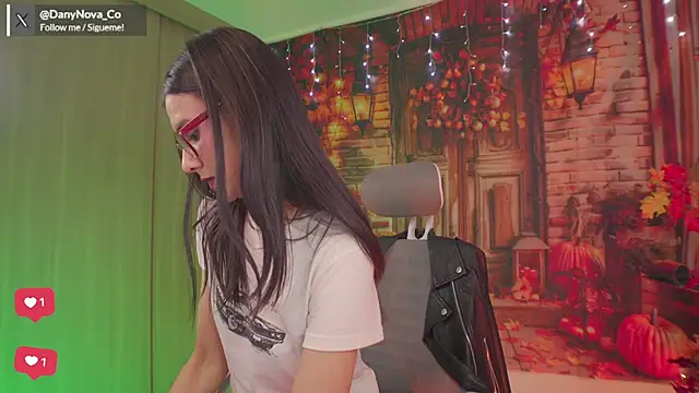 DanyNova Co online show from October 28, 9:06 pm