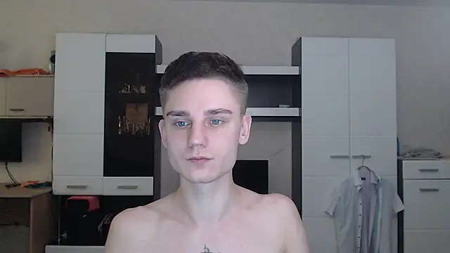 angryzan online show from December 25, 8:07 am