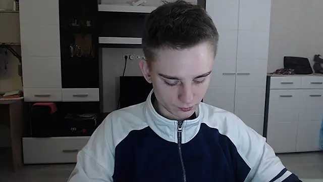 angryzan online show from February 5, 5:20 am