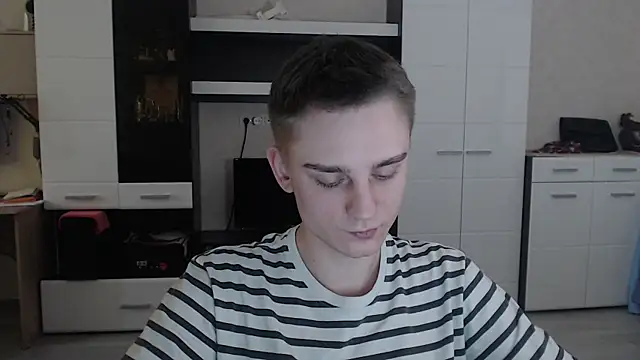 angryzan online show from February 6, 10:15 am