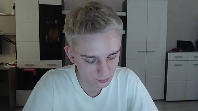 angryzan online show from February 24, 7:55 am