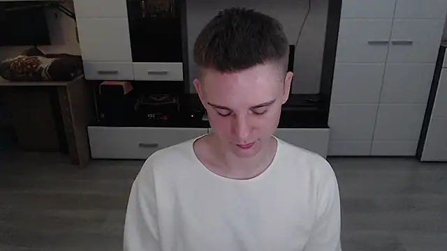 angryzan online show from October 6, 5:49 am