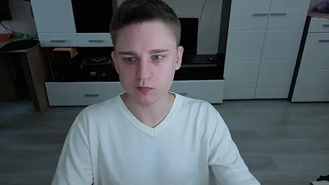 angryzan online show from November 13, 6:56 am