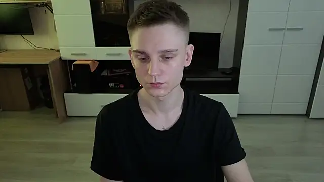 angryzan online show from April 15, 5:47 am