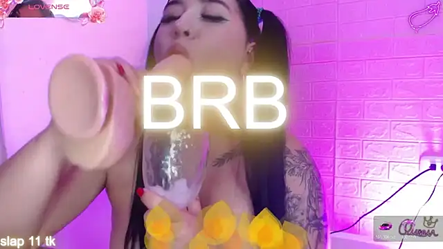  hooly online show from April 13, 1:05 pm