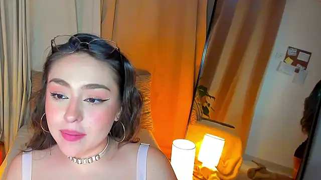 Snapshot of SofiMeza chatting on March 19, 7:27 pm SofiMeza online show from March 19, 7:27 pm