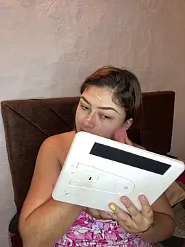 Sofia Queen17 online show from September 10, 10:37 am