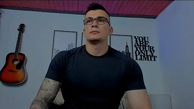 seancarreraa online show from January 15, 8:48 pm