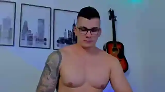 seancarreraa online show from February 10, 10:58 pm