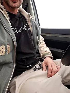 Zeefy online show from March 15, 10:24 am