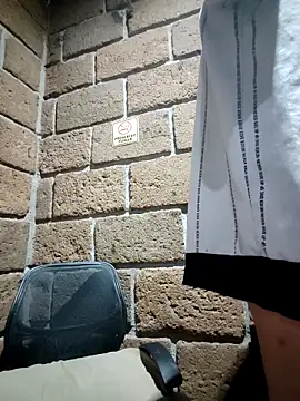 Snapshot of Pitudo20cmm chatting on November 14, 9:41 am Pitudo20cmm online show from November 14, 9:41 am