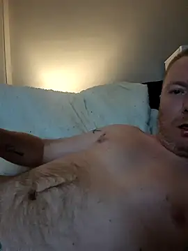 Snapshot of walker1979 chatting on November 22, 11:15 pm walker1979 online show from November 22, 11:15 pm