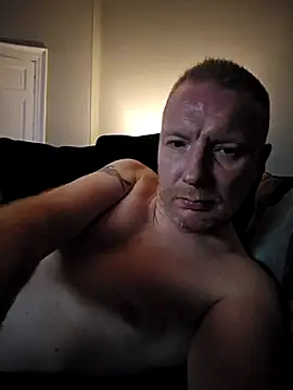 Snapshot of walker1979 chatting on December 19, 10:17 pm walker1979 online show from December 19, 10:17 pm