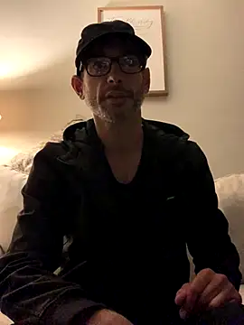 Snapshot of hailzeffn chatting on September 10, 8:36 am hailzeffn online show from September 10, 8:36 am