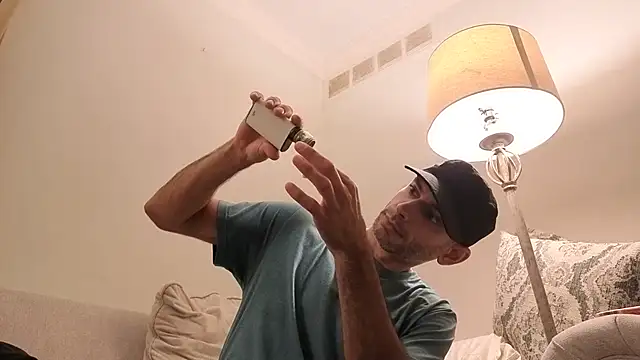 Snapshot of hailzeffn chatting on September 16, 11:00 am hailzeffn online show from September 16, 11:00 am