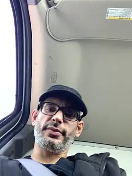 Snapshot of hailzeffn chatting on September 26, 5:06 pm hailzeffn online show from September 26, 5:06 pm