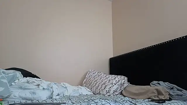 Snapshot of hailzeffn chatting on October 5, 5:33 pm hailzeffn online show from October 5, 5:33 pm