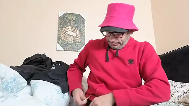 Snapshot of hailzeffn chatting on November 4, 2:38 pm hailzeffn online show from November 4, 2:38 pm