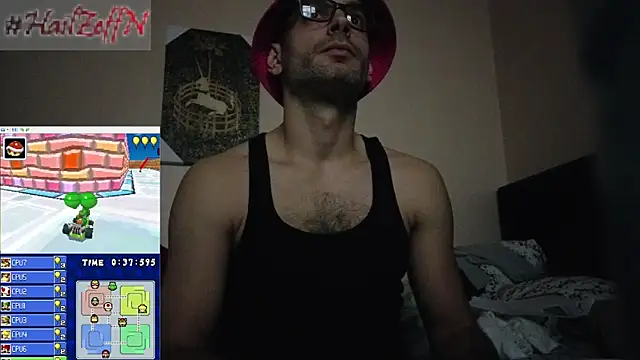 Snapshot of hailzeffn chatting on November 17, 3:23 am hailzeffn online show from November 17, 3:23 am