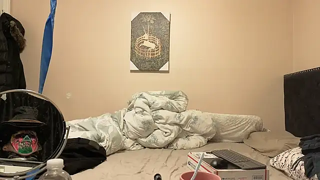 hailzeffn online show from March 22, 12:30 pm