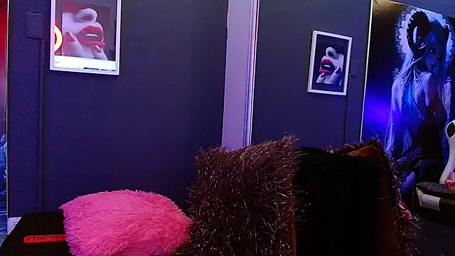 sophy rock online show from March 18, 5:21 pm