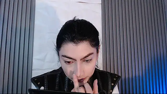 sophy rock online show from September 12, 2:39 pm